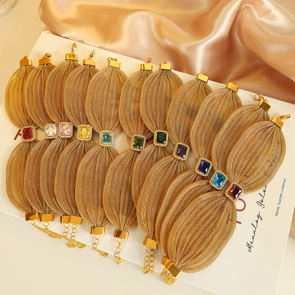 1 Piece Classic Series Retro Bow Knot Stainless Steel Gold Plated Zircon Women Bangles h5Picture2