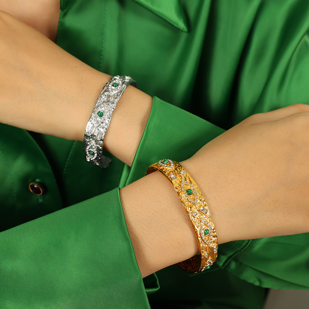 1 Piece Classic Series Retro Eye Stainless Steel Gold Plated Zircon Women Bangles h5Picture3