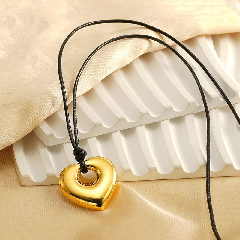 Collar Con Colgante De Acero Inoxidable Chapado En Oro De 18 Quilates Para Mujer, Serie Simple, Corazón Clásico, 1 Pieza Imagen4