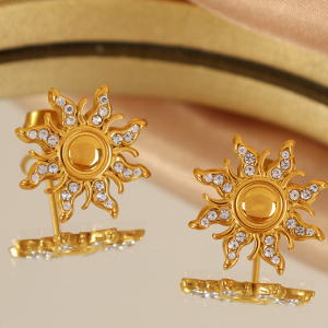 1 Pair Simple Series Retro Sun/Moon Stainless Steel  Gold Plated Rhinestone Women Stud Earrings h5 Picture4