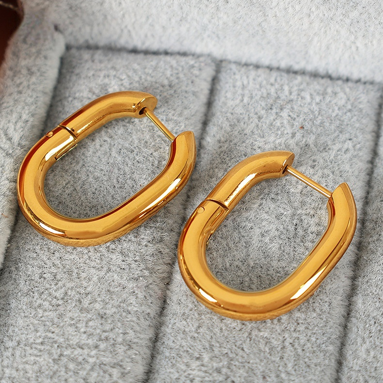 1 Par De Aretes De Aro Clásicos De Acero Inoxidable De Color Sólido Chapados En Oro De 18 Quilates Para Mujer Imagen2