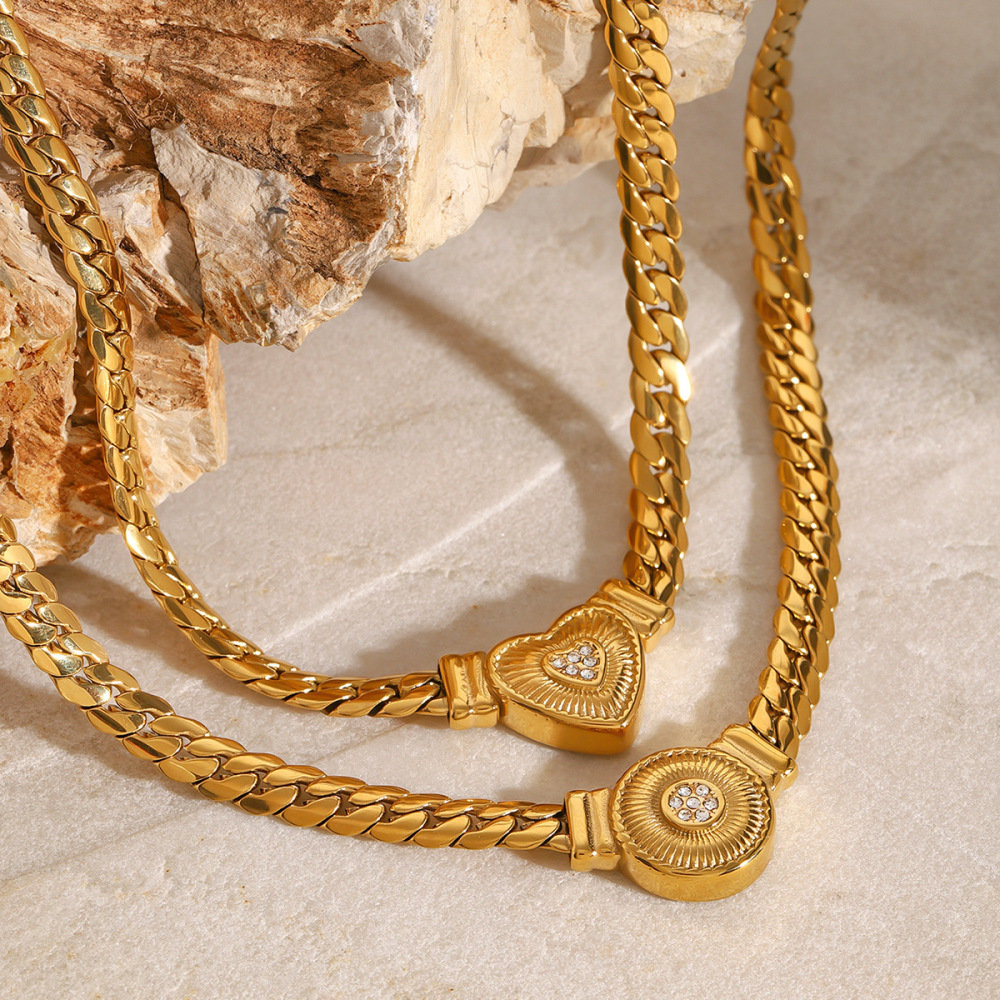1 Piece Luxurious Series Elegant Love/Heart Shape Stainless Steel Gold Plated Rhinestone Women Pendant Necklaces Picture3