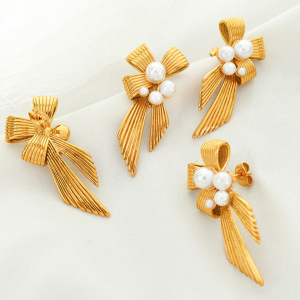 1 Pair Classic Series Retro Bow Knot Stainless Steel Gold Plated Artificial Pearl Women Stud Earrings h5 Picture5