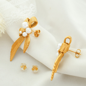 1 Pair Classic Series Retro Bow Knot Stainless Steel Gold Plated Artificial Pearl Women Stud Earrings h5 Picture3