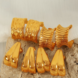 1 Par De Pendientes De Botón De Acero Inoxidable Chapados En Oro Con Diseño Geométrico Simple Para Mujer h5 Imagen4