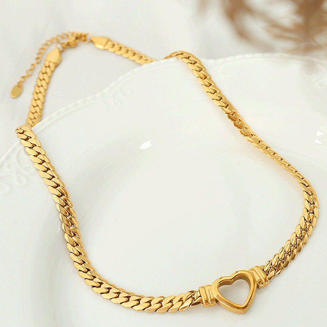1 Paar Kleine Ontwerp Eenvoudige Lichte Luxe Persoonlijkheid Liefdesketting Vrouwelijke Trend Mode Titanium Staal Vergulde Cubaanse Ketting Dames Hanger Ketting Afbeelding4