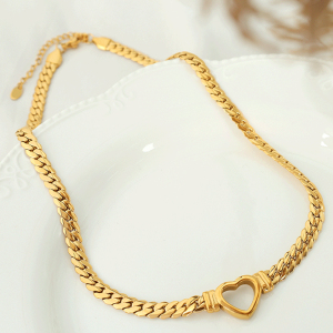 1 Paar Kleine Ontwerp Eenvoudige Lichte Luxe Persoonlijkheid Liefdesketting Vrouwelijke Trend Mode Titanium Staal Vergulde Cubaanse Ketting Dames Hanger Ketting h5 Afbeelding4