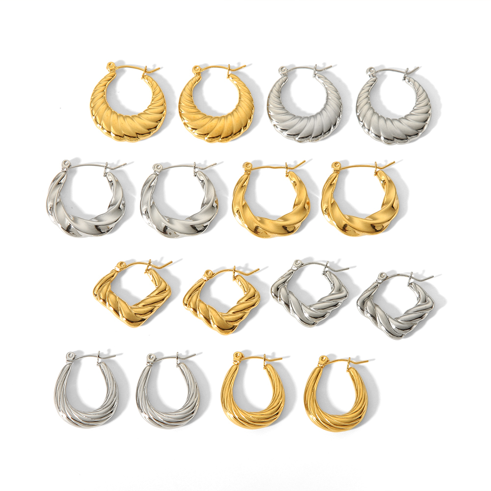 1 Pair Of Classic Fashion  Gold-Plated Stainless Steel Solid Horn Earrings For Women For Daily Wear Picture4