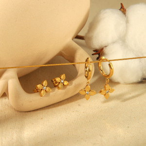 1 Par De Aretes Sencillos Y Elegantes Con Forma De Flor De Diamante Y Puntos De Acero Inoxidable Chapado En Oro De  Para Mujer Para Uso Diario h5 Imagen3