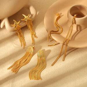 Boucles d'oreilles pendantes pour femme, modèle simple et haut de gamme, à pompons, en acier inoxydable plaqué or. h5 Image2