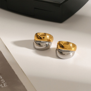 1 Pair Simple Series Daily Annular Stainless Steel Waterproof Gold And Silver Mixed Color Women's Ear Cuffs h5 Picture3