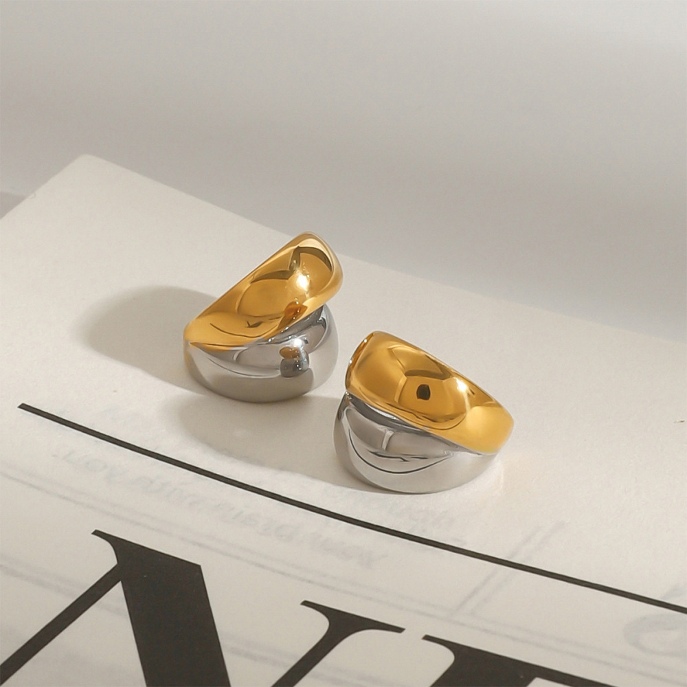 1 Pair Simple Series Daily Annular Stainless Steel Waterproof Gold And Silver Mixed Color Women's Ear Cuffs h5Picture2