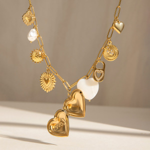 1 Stuk Elegante Serie Chique Hartvormige Roestvrijstalen Waterdichte Gouden Dameshanger Ketting h5 Afbeelding4