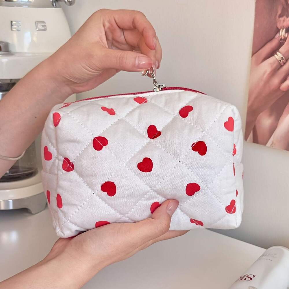 1 Piece Stylish Series Sweet Red Heart High-capacity Women's Cosmetic Bags Picture2