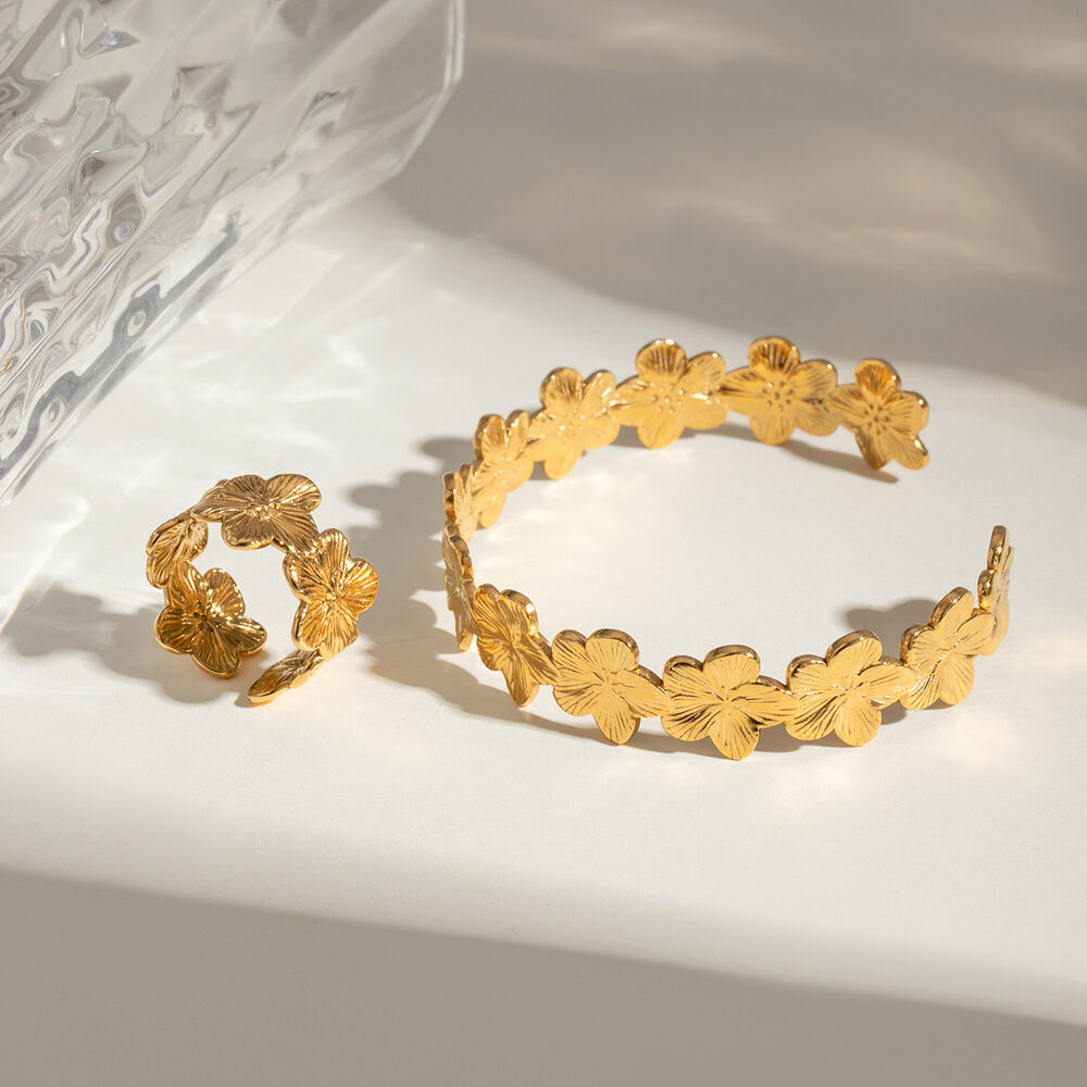 1 piece simple series retro flower stainless steel gold plated women bangles h5Picture2
