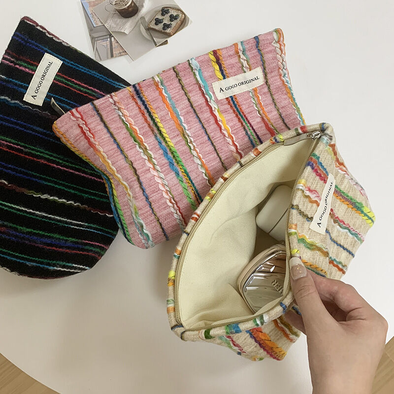 1 Piece Romantic Series Vacation Strip Yarn Women's Bags h5 Picture2