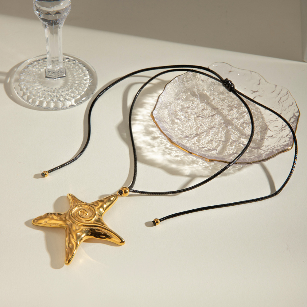  Cross-Border  Style Women's  Gold Stainless Steel Oversized Retro Threaded Starfish Pendant Necklace Jewelry  Picture3