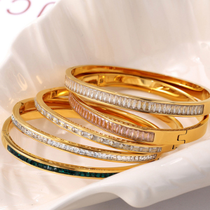 1 Piece Exquisite Series Classic Plaid Lightweight Stainless Steel Waterproof Gold Color Women's Bangles h5 Picture3