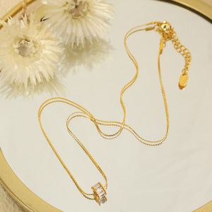 1 Piece Elegant Series Classic Daily Round Stainless Steel Waterproof Gold Color Women's Pendant Necklaces h5 Picture3