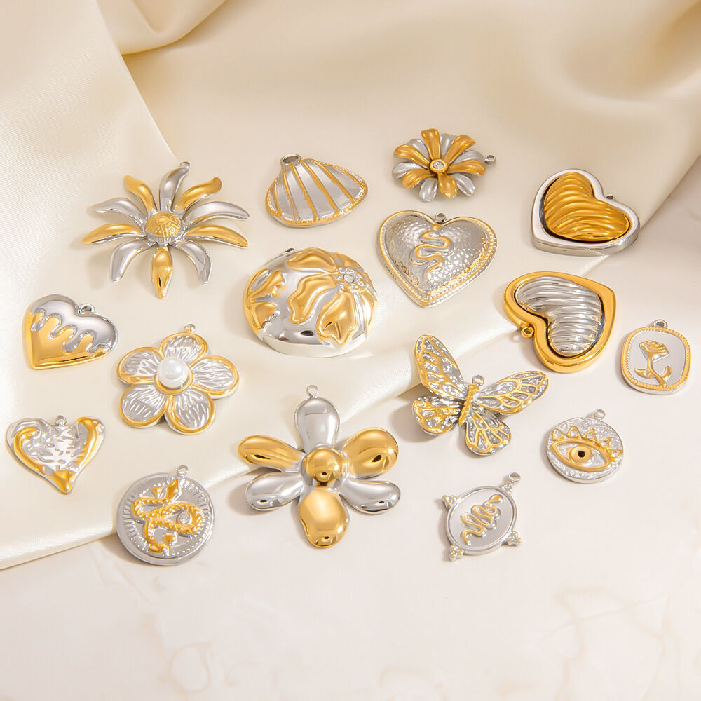 1 Piece Trendy Series Classic Flower Shape Stainless Steel Waterproof Gold & Silver Mixed Color Women's Pendants Picture2