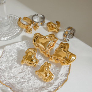 1 Stück Romantische Serie Retro Unregelmäßiger Herzförmiger Edelstahl Wasserdicht Goldfarbener Damenring h5 Bild4