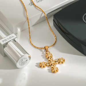 1 Stuk Klassieke Serie Vintage Exquisite Kruis Roestvrij Staal Waterdicht Goudkleurige Dames Hanger Ketting h5 Afbeelding3