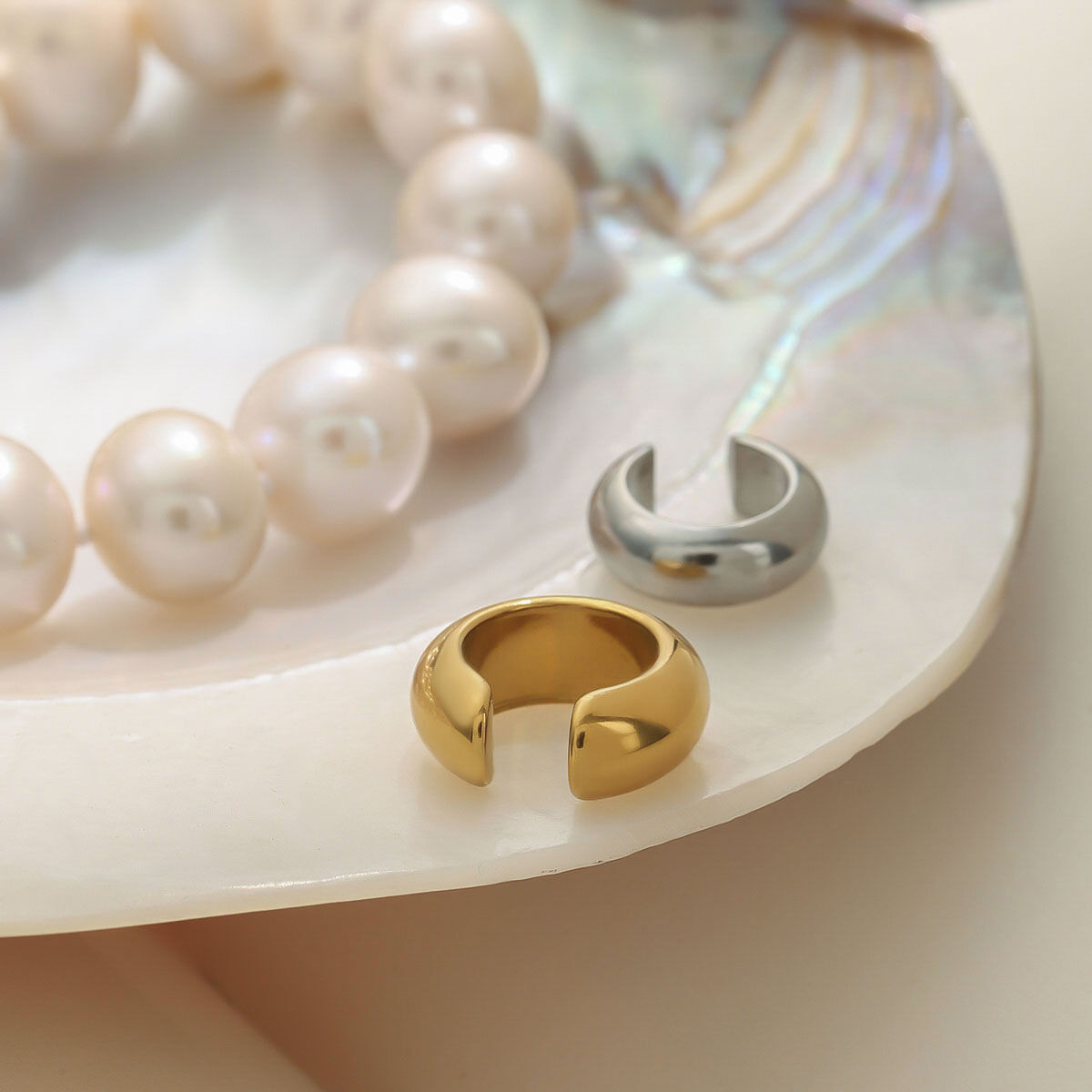1 paio di orecchini a bottone in acciaio inossidabile delicato color oro e argento da donna Immagine2