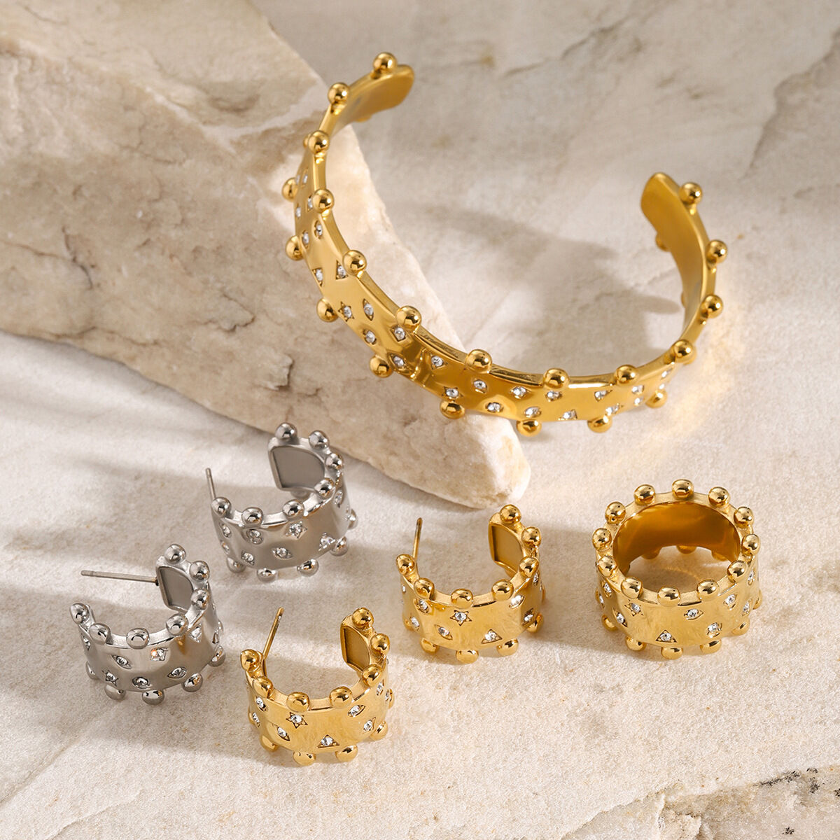 Braccialetti da donna color oro impermeabili in acciaio inossidabile rotondo con pentagramma retrò, serie squisita, 1 pezzo Immagine2