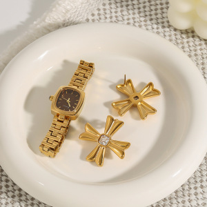 1 Pair Classic Series Exquisite Cross Shape Stainless Steel Waterproof Gold Color Women's Stud Earrings h5 Picture6