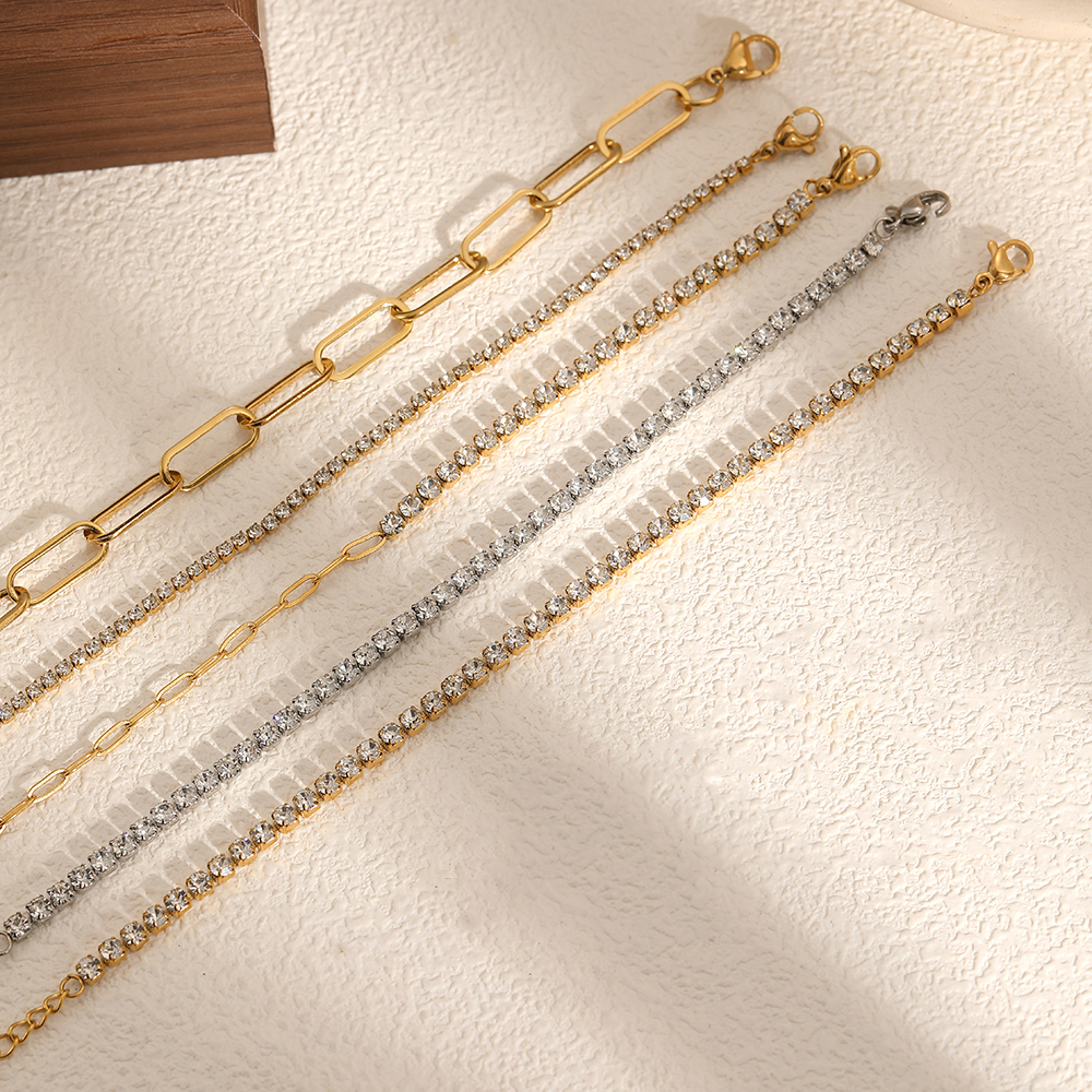 1 Piece Shining Series Exquisite Circle Stainless Steel Waterproof Gold Color Zircon Women's Chain Bracelets Picture4