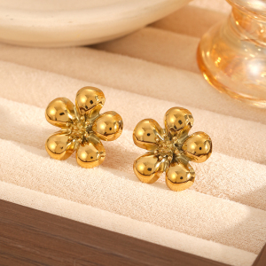 1 Pair Charming Series Chic Flower Shape Stainless Steel Waterproof Gold Color Women's Earrings Set h5 Picture4