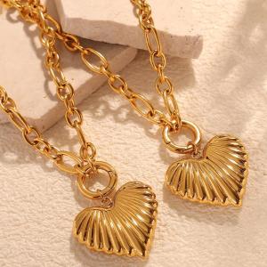 Collar Con Colgante De Acero De Titanio Y Oro Color Corazón Romántico Para Mujer, 1 Pieza h5 Imagen9