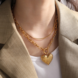 Collar Con Colgante De Acero De Titanio Y Oro Color Corazón Romántico Para Mujer, 1 Pieza h5 Imagen5