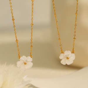 1 Piece Classic Series Elegant Flower Titanium Steel Gold Color Women's Pendant Necklaces h5 Picture4