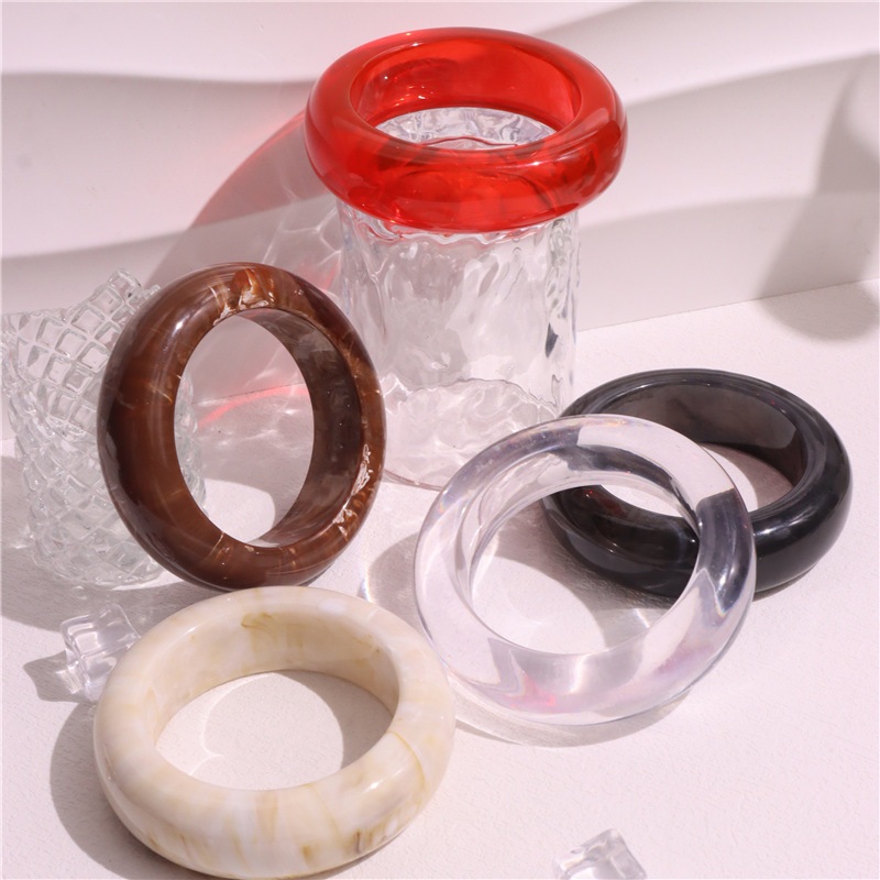 1 Piece Haute Vintage Round Acrylic Women's Bangles Picture3