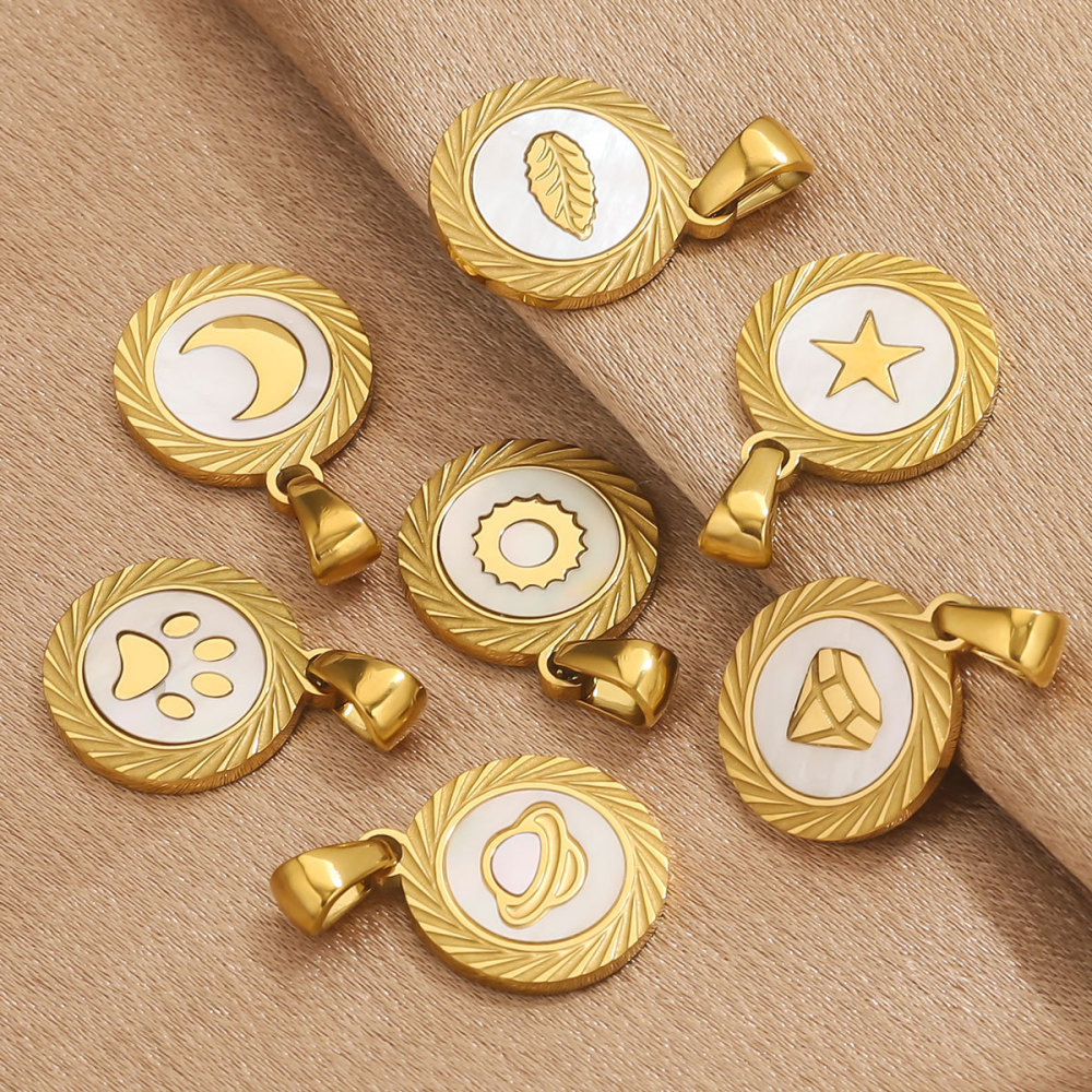 1 Piece Delicate Circle Stainless Steel Waterproof Gold Color Shell Women's Pendants Picture3
