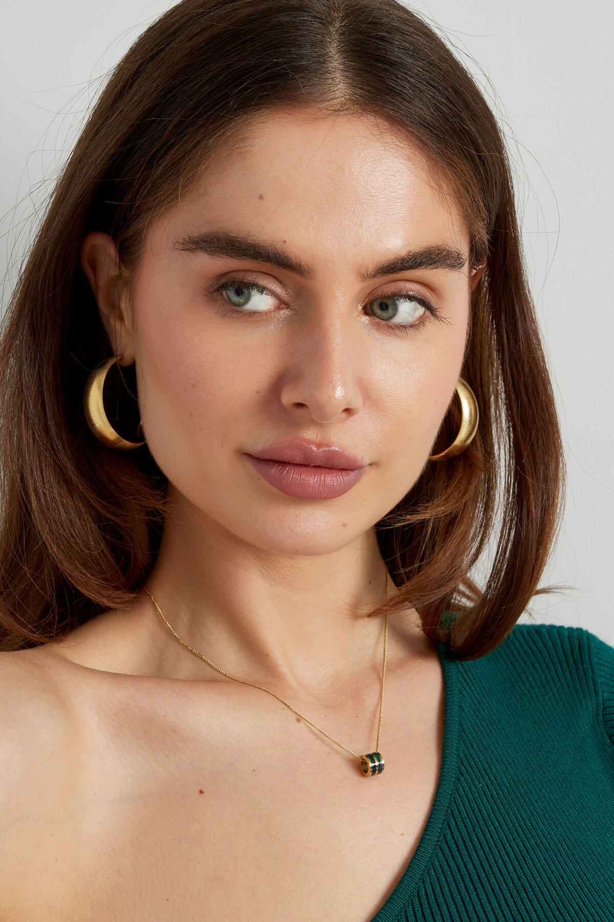 Necklace Round Charm - Gold Color/Black 2