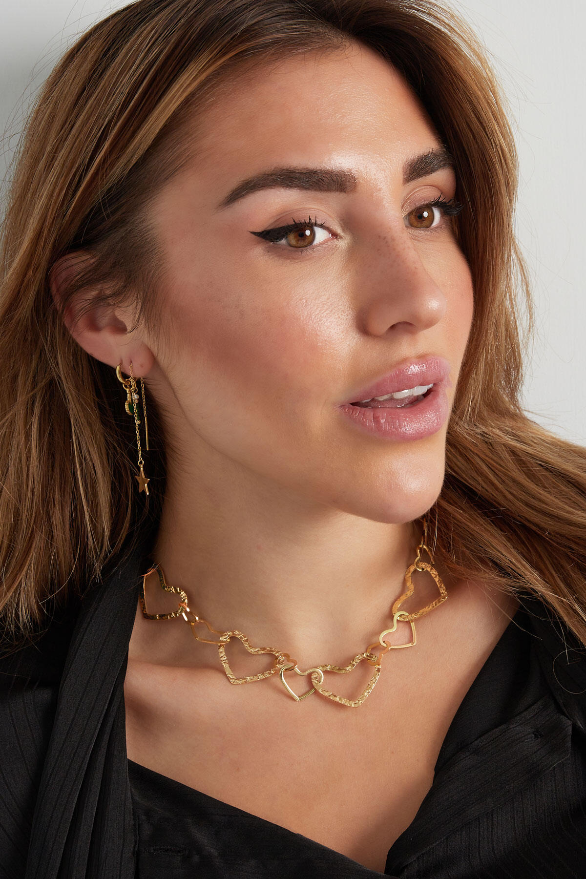 collana con cuori collegati h5 Immagine2