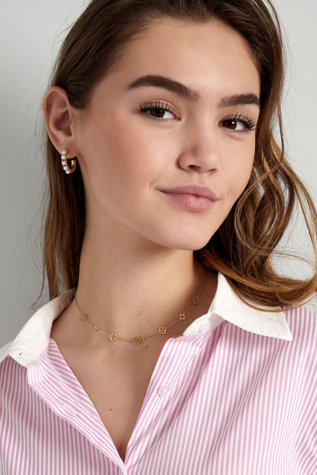 Collar clásico con dije de trébol de cuatro hojas Imagen2