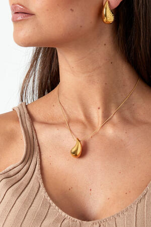 Collar fino con charm gota h5 Imagen3
