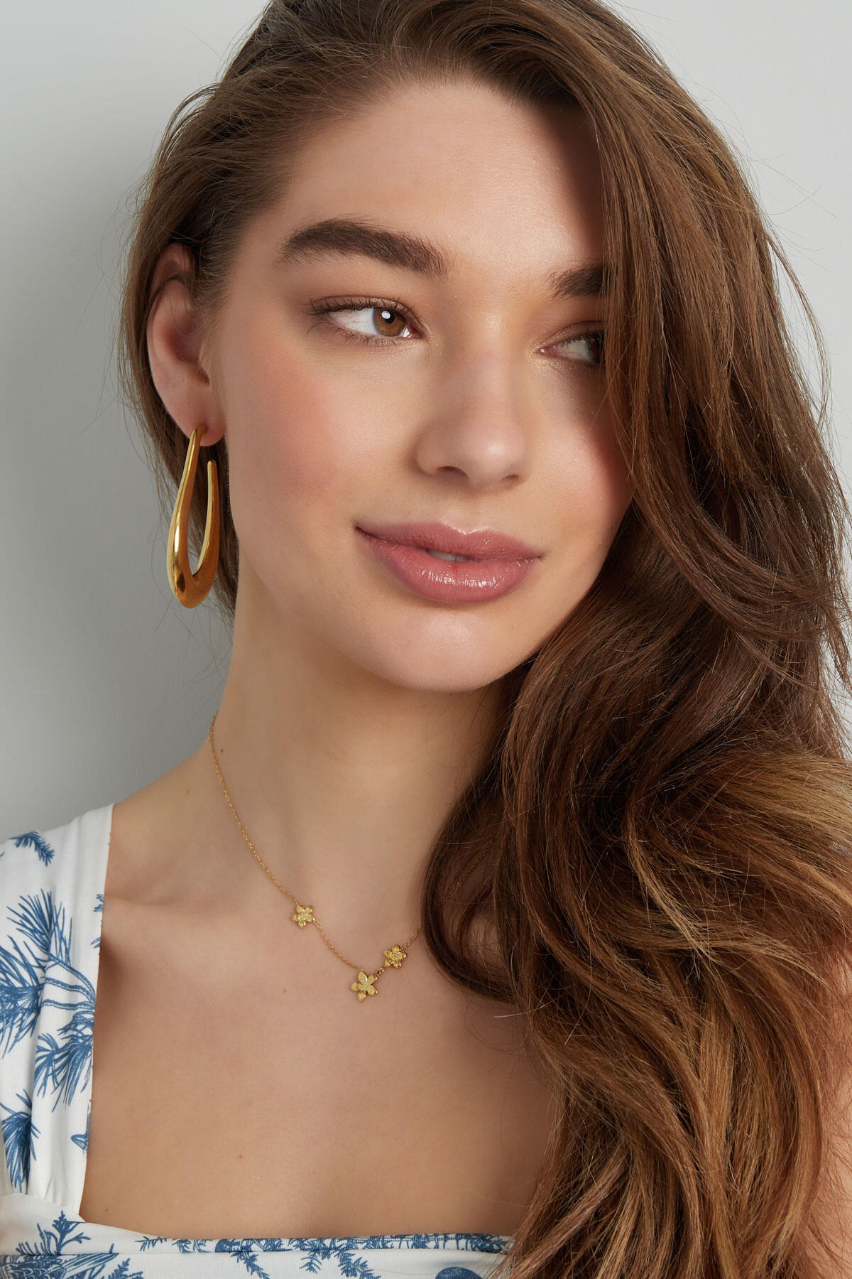 classic flower necklace 2