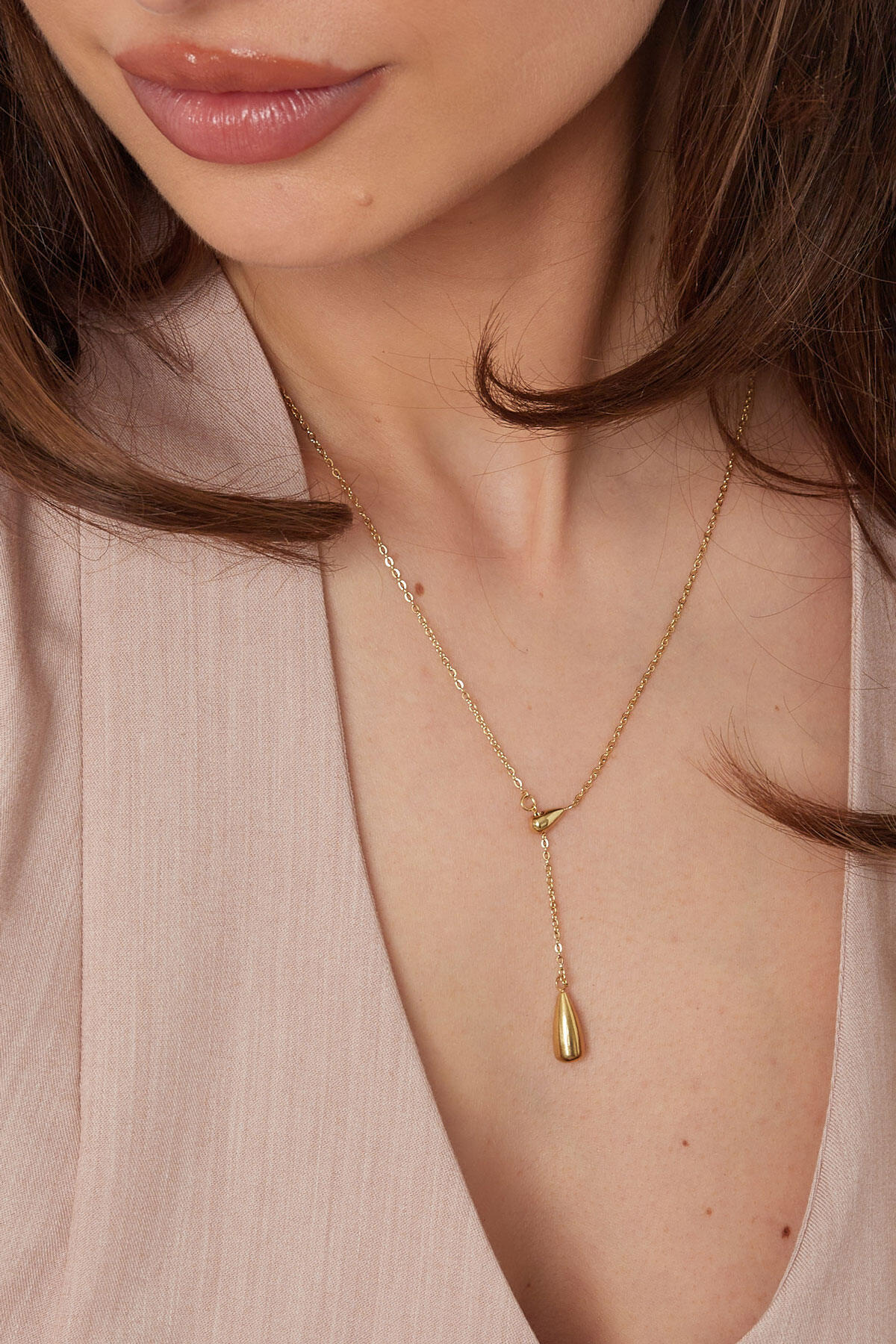 collar con dije de gota h5 Imagen3