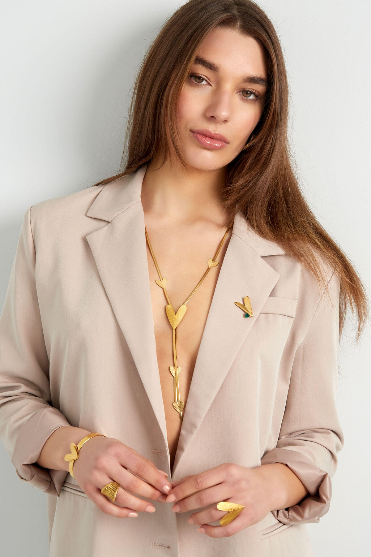 long necklace with hearts all over