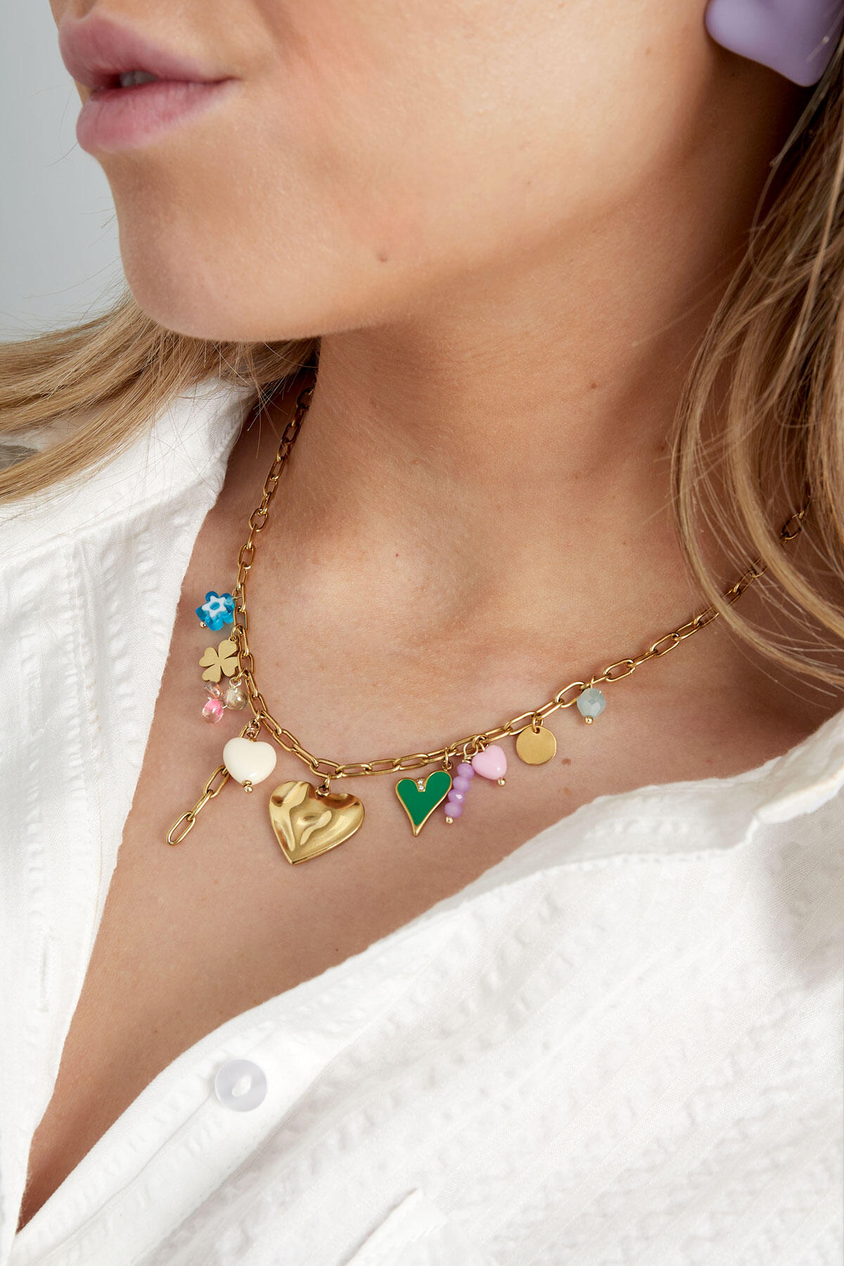 collar con dijes de colores - dorado Imagen3