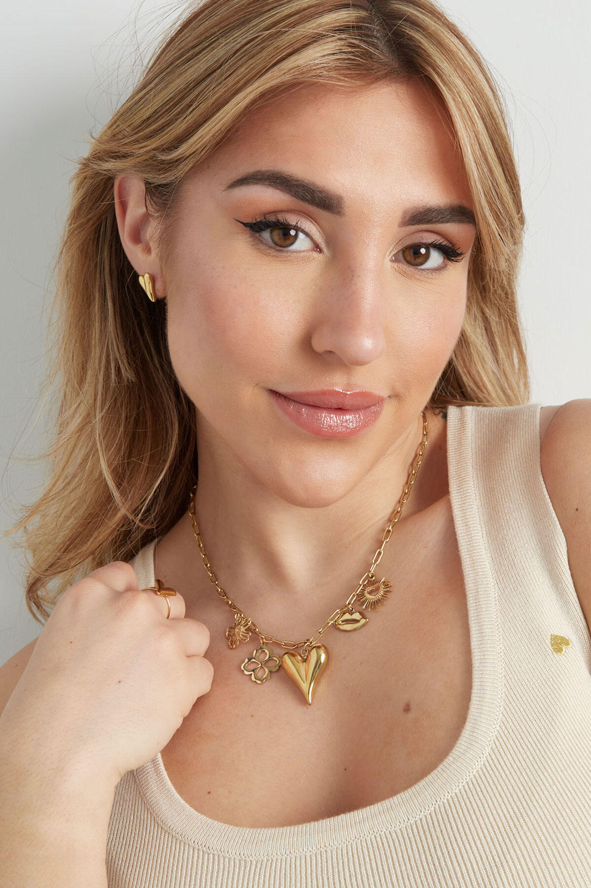 Collier charm langue d'amour - doré h5 Image4