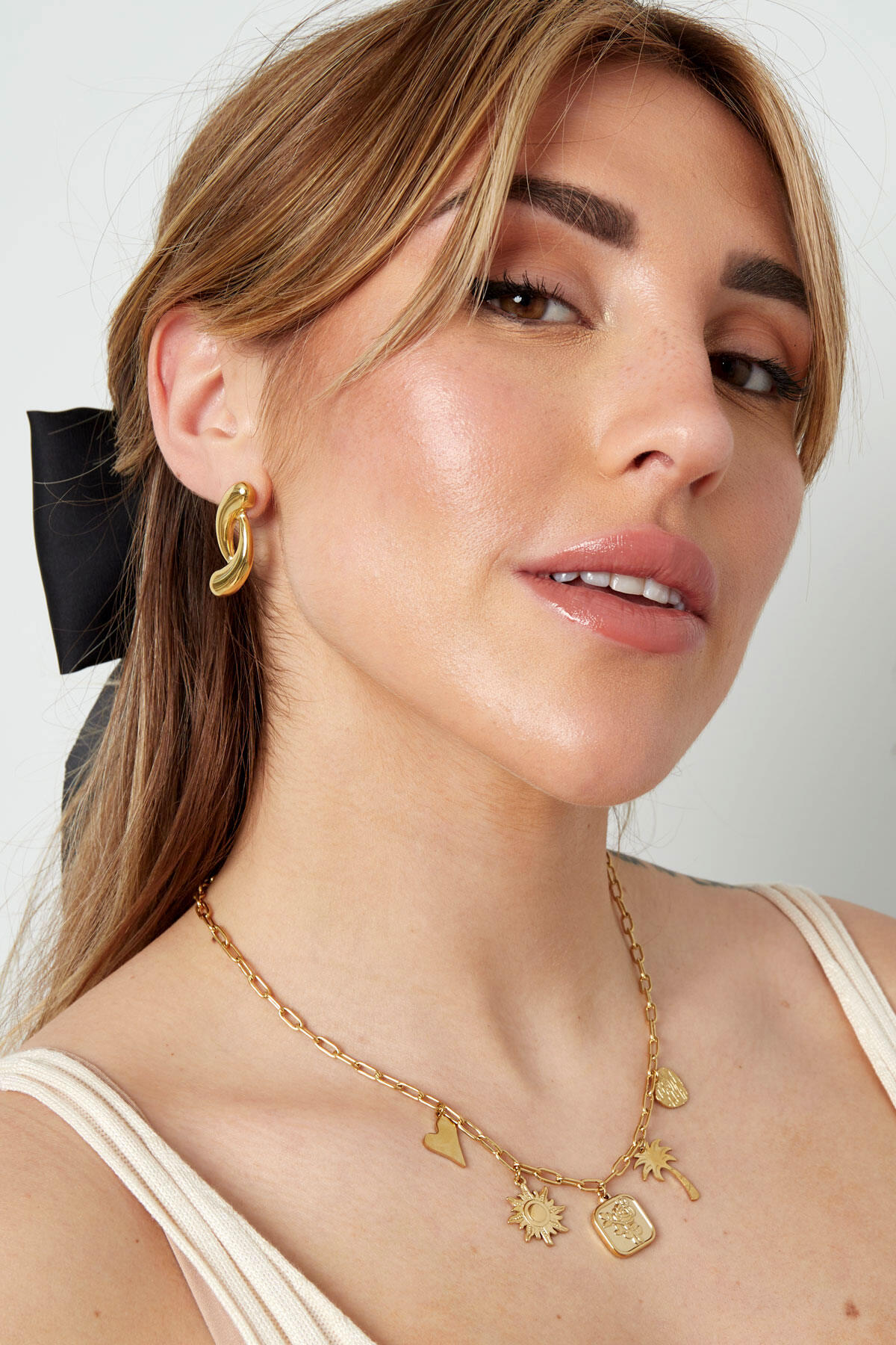charm necklace palm possession