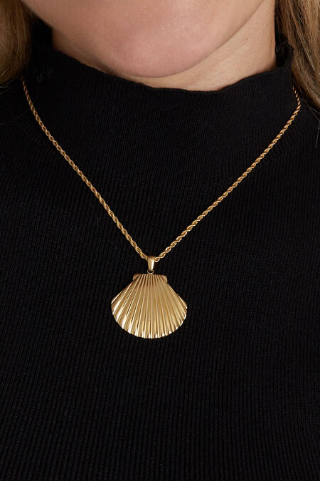 shell statement necklace 2