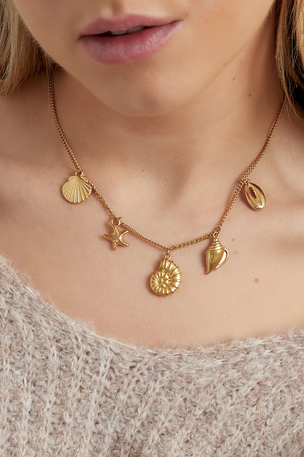 collar charm summer lovin' h5Imagen2