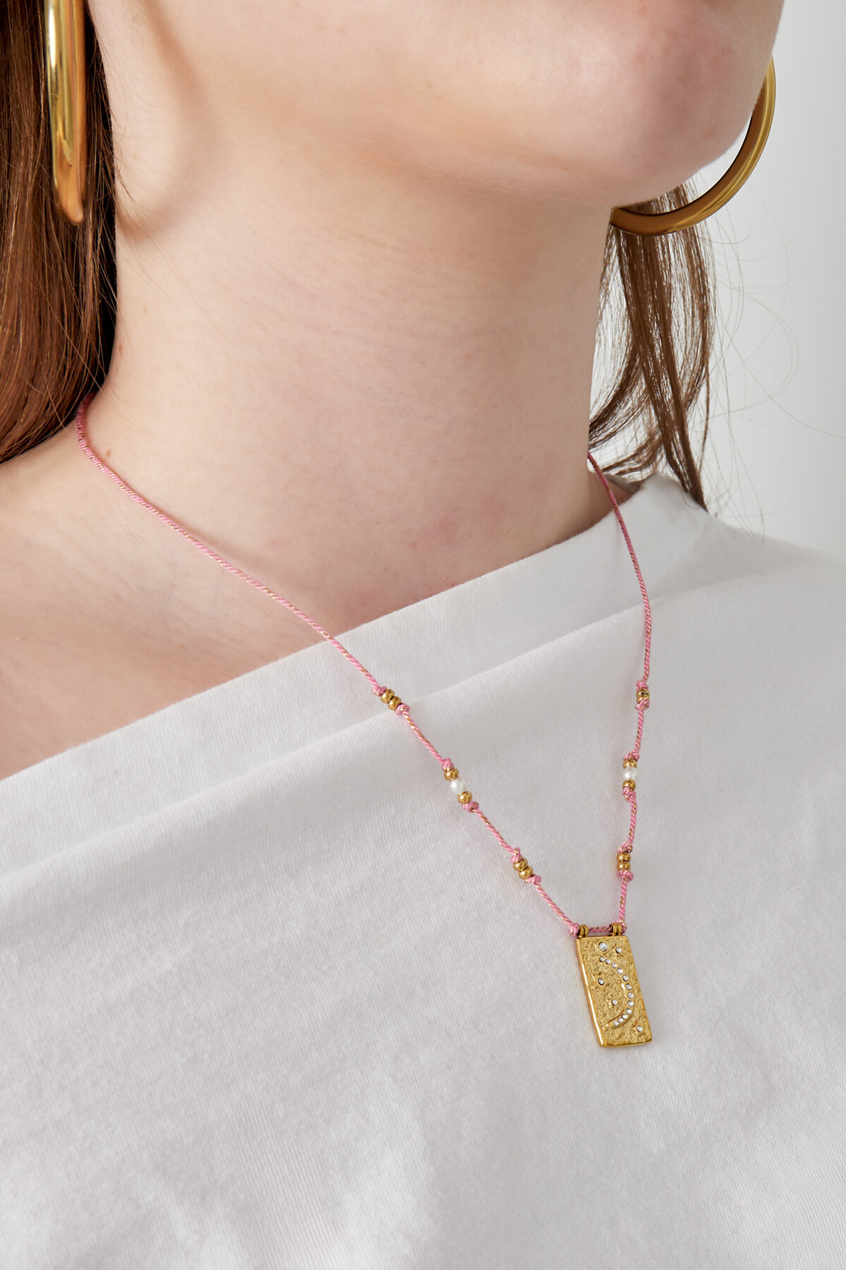 moony necklace - orange & Picture2