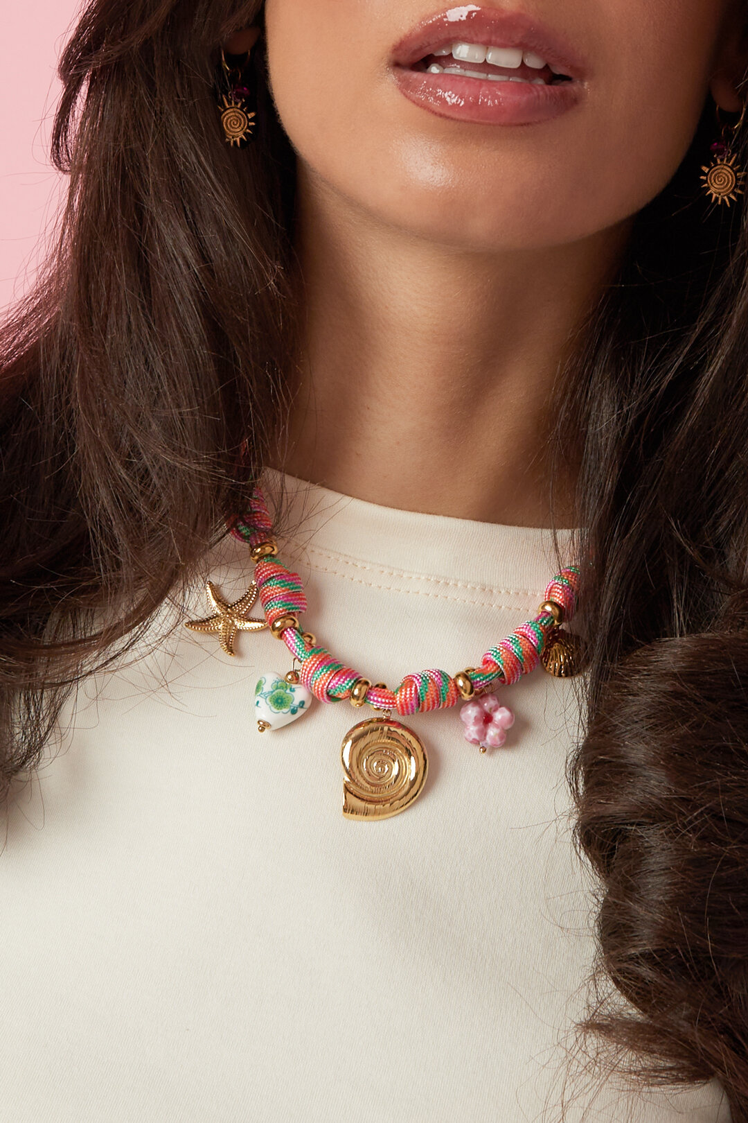 Rope chain with knots and shell charms Picture3